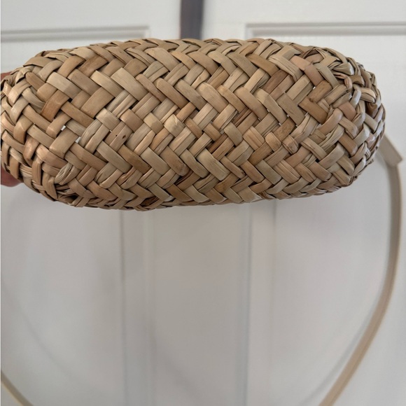 Madewell Mini Bucket Crossbody Bag in Handwoven Straw - Picture 8 of 12